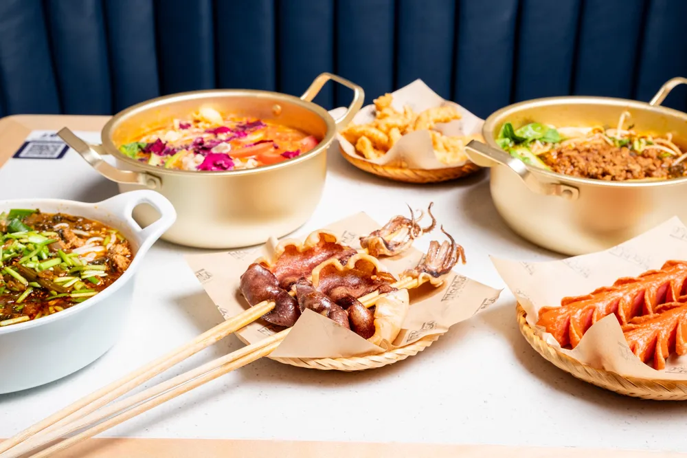 RisoRiso rice noodle feast with fried snacks
